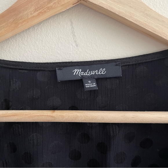 Madewell Smocked Sleeve Daylight Top in Woven Dot - Picture 10 of 11